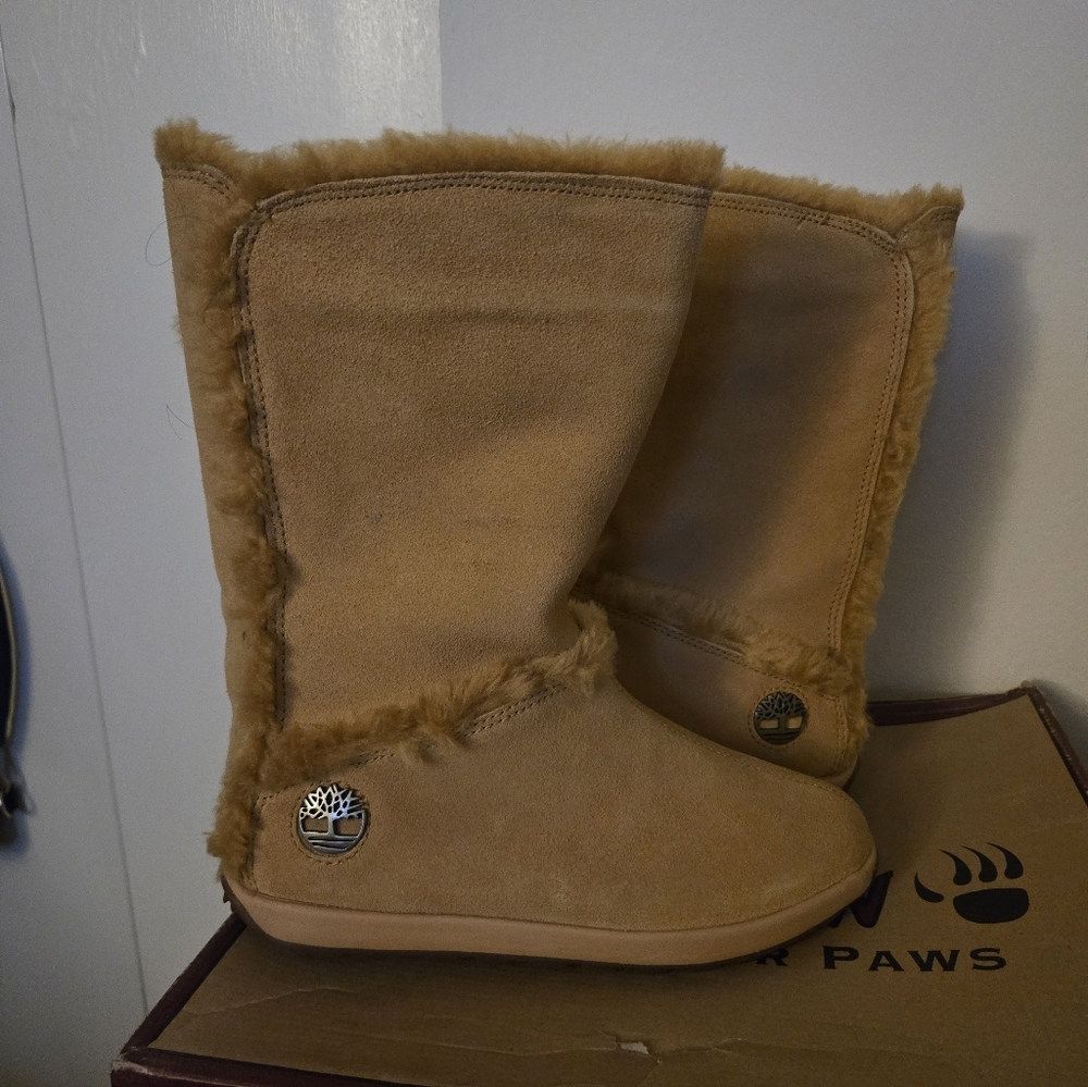 Timberland Tan Suede Fur-Lined Boots - Picture 3 of 5